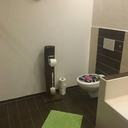 Alexa * Walshausen